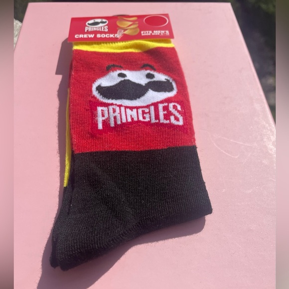 NWT Pringles Red, Yellow & Black Men’s Crew Socks Size 6-12 - Picture 5 of 6